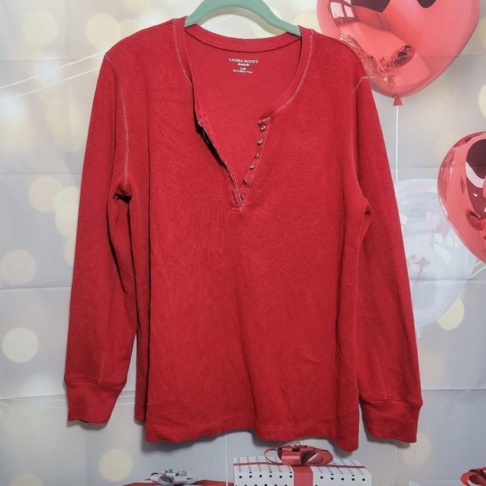 Womens Red Top‎